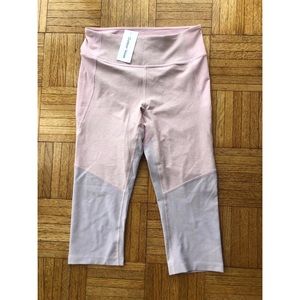 NWT Outdoor Voices Tri-tone Kneecap Legging S